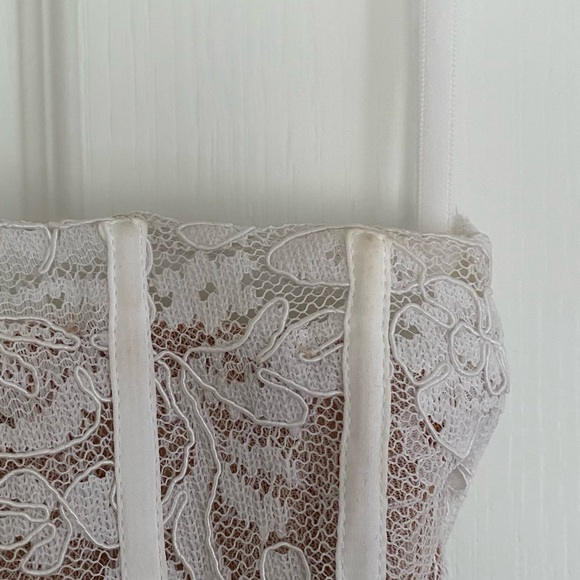 V. Chapman Capulet Midi Dress in White Chantilly Lace - Picture 7 of 8